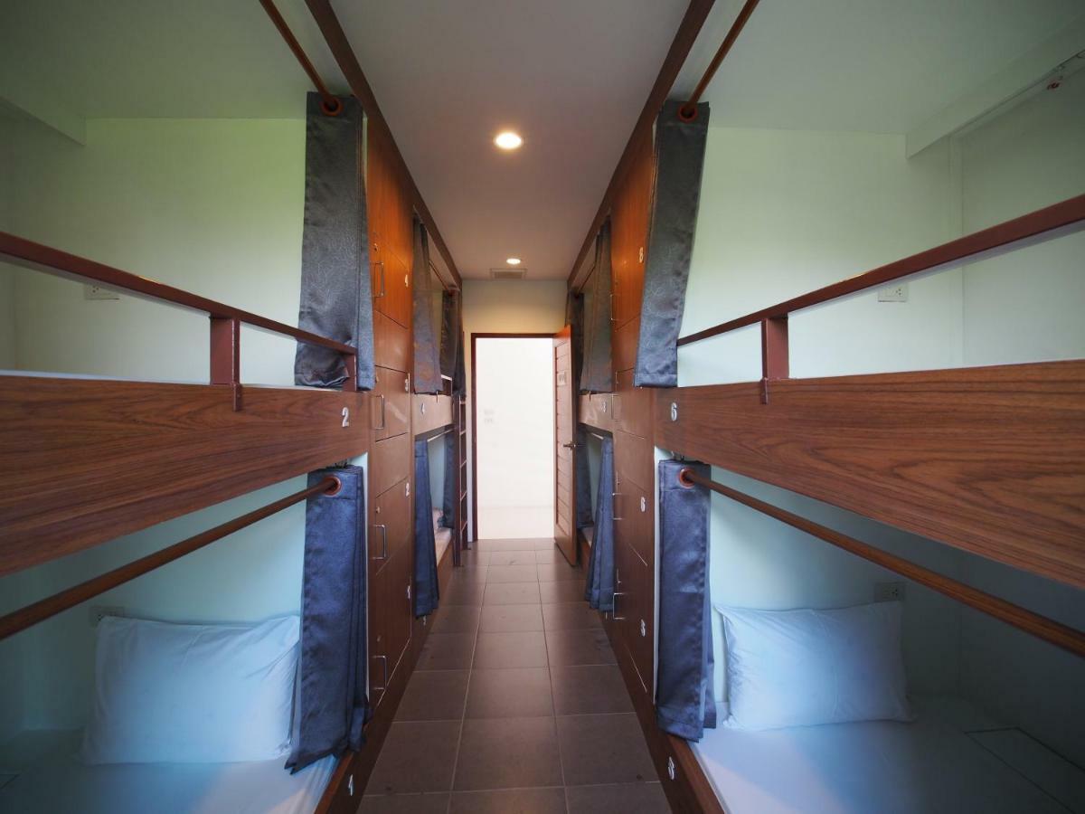 Wee Hostel Канчанабури Экстерьер фото